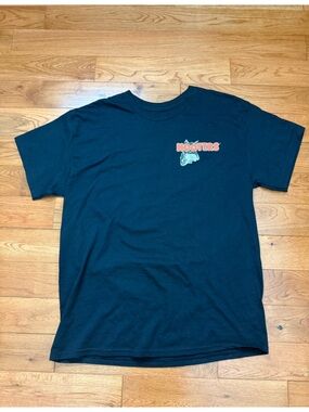 Hooters Vintage Style Racing Tee Shirt NWOT